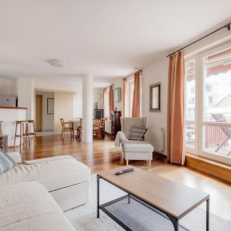 Bright And Spacious Penthouse W/ Terrace & Parking Budapest Luaran gambar