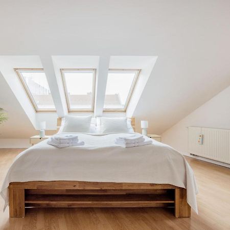 Bright And Spacious Penthouse W/ Terrace & Parking Budapest Luaran gambar
