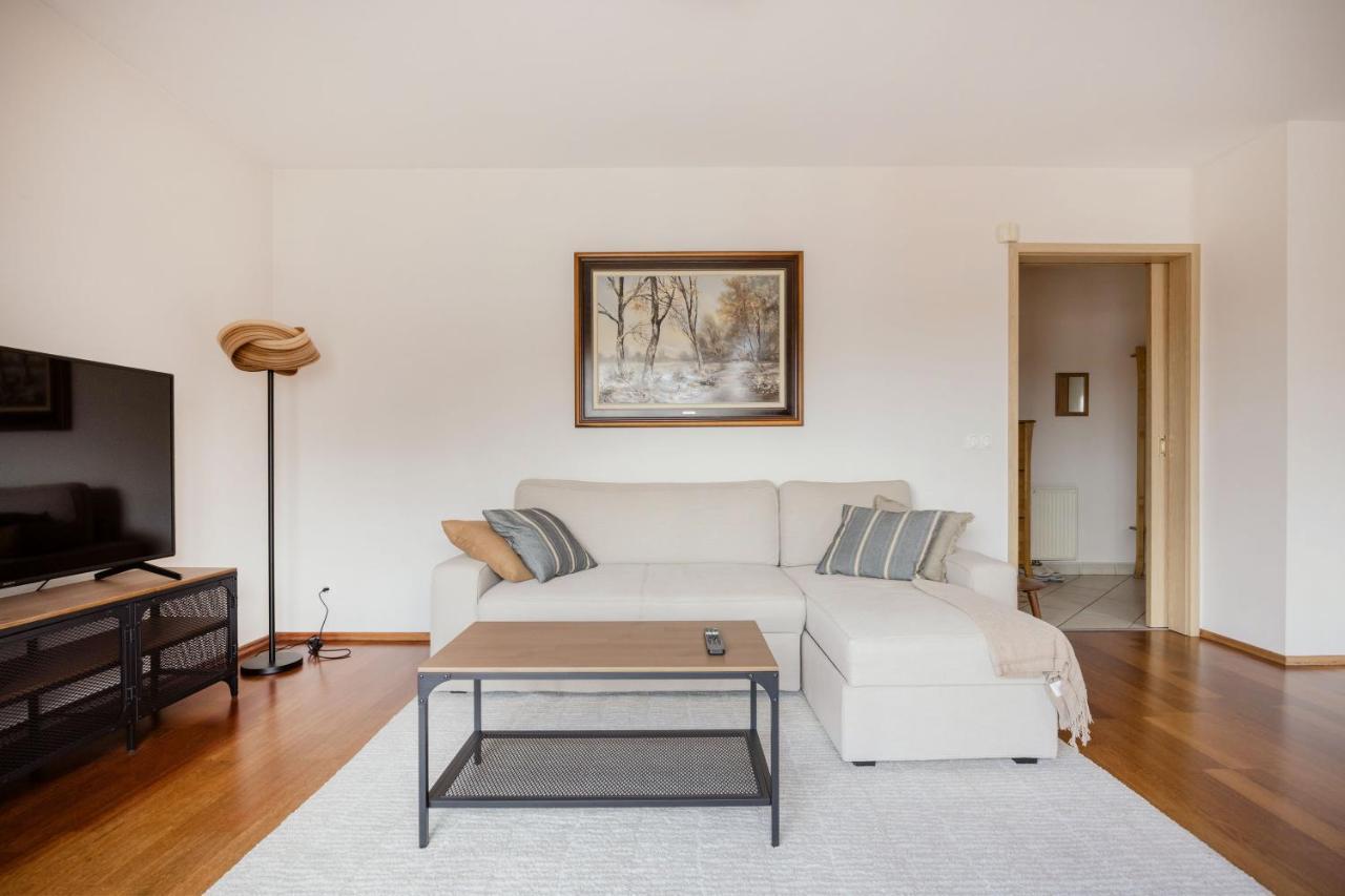 Bright And Spacious Penthouse W/ Terrace & Parking Budapest Luaran gambar